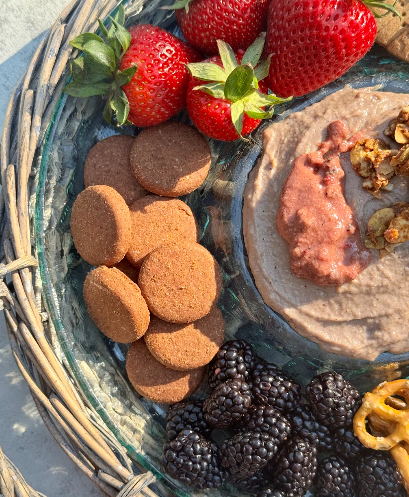Wild Berry "Cheesecake" Dip (Vegan, GlutenFree, Refined SugarFree